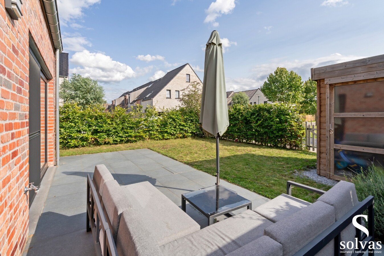 IN OPTIE: Recente halfopen bebouwing in rustige woonwijk 