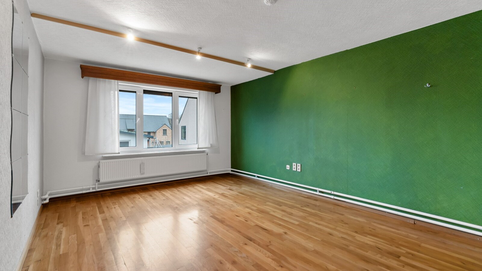 Riante gezinswoning met tal van mogelijkheden nabij Maastricht! 