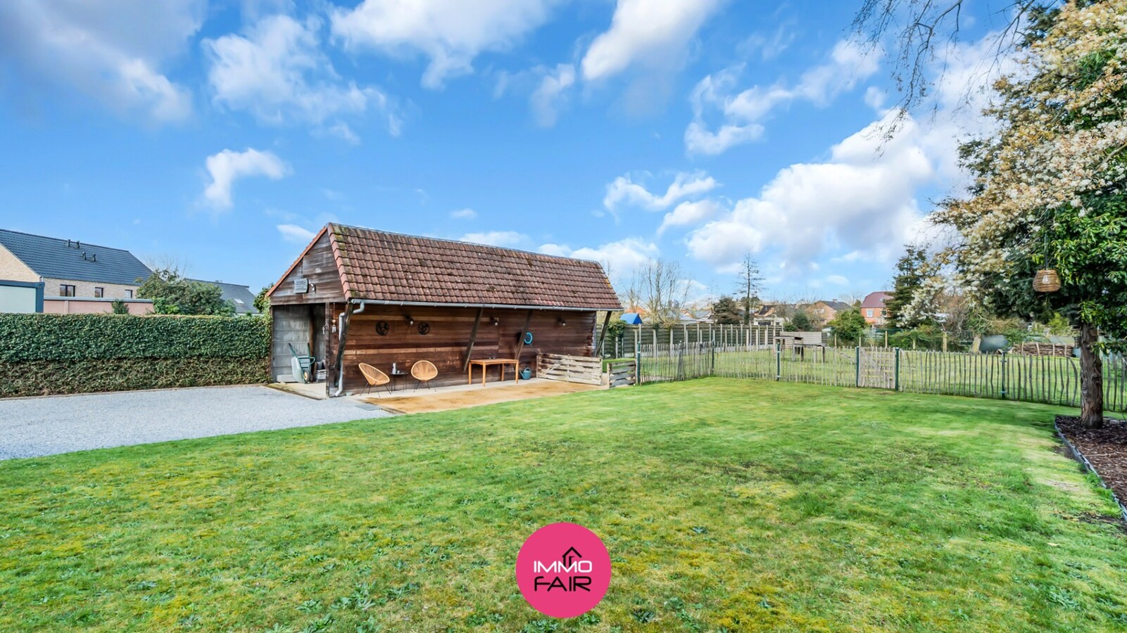 Instapklare bungalow met royale tuin op rustige topligging in Houthalen 