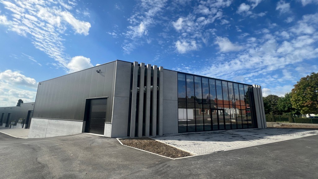 Nieuwbouw magazijnen en showroom te koop in MG Park Arsela in Tielt