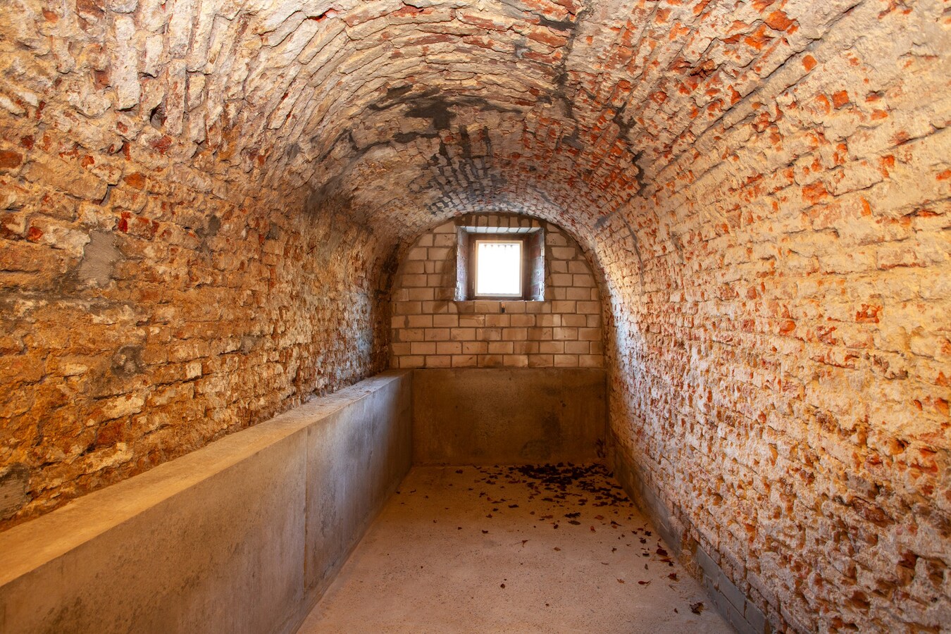 Imposante herenboerderij gelegen in het hart van Hoogeloon. 