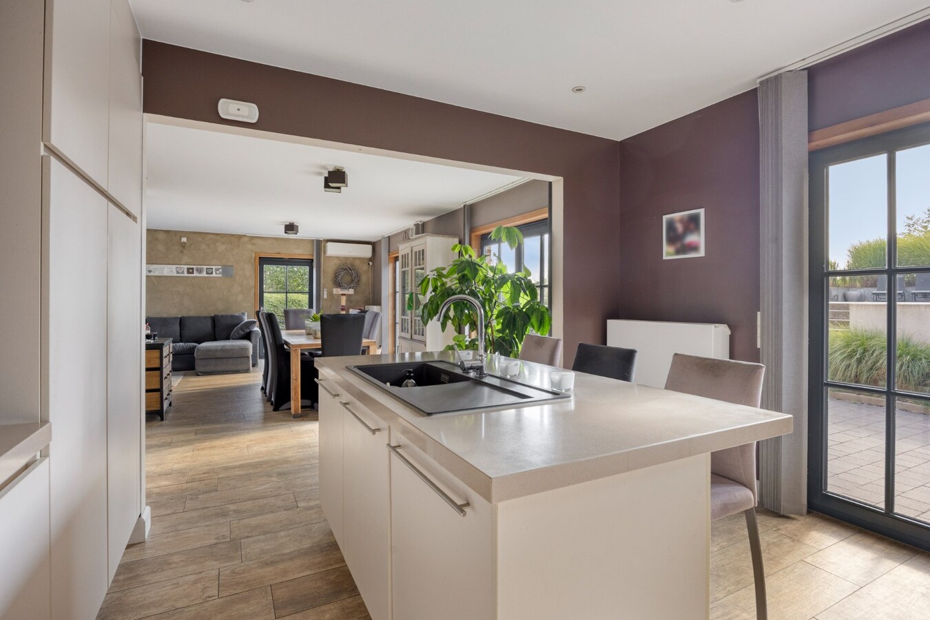 Exclusieve VILLA met zwembad en poolhouse te Piétrain - PEB energielabel B 