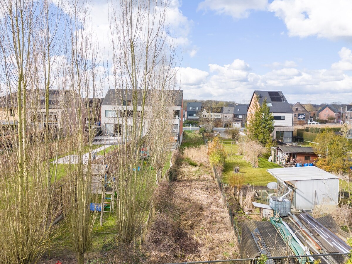 Strategisch gelegen bouwgrond voor gesloten bebouwing te Lede 