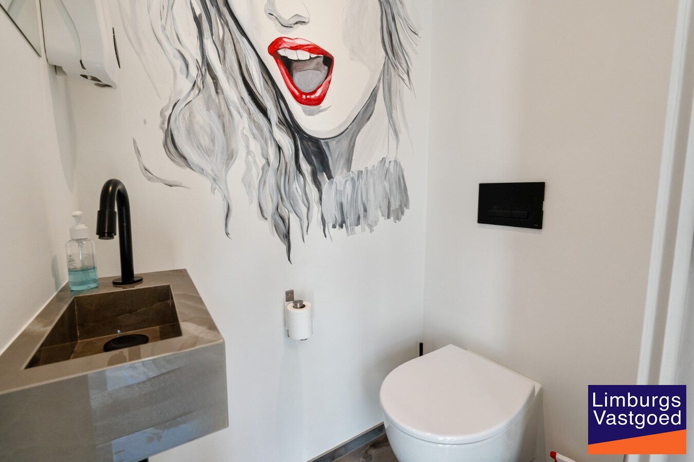 Unieke designvilla met zwembad en panoramisch uitzicht op het Albertkanaal 