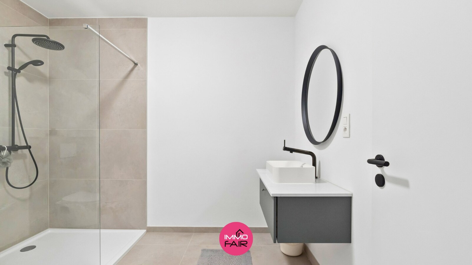 Recente, instapklare gezinswoning in rustige, landelijk omgeving 