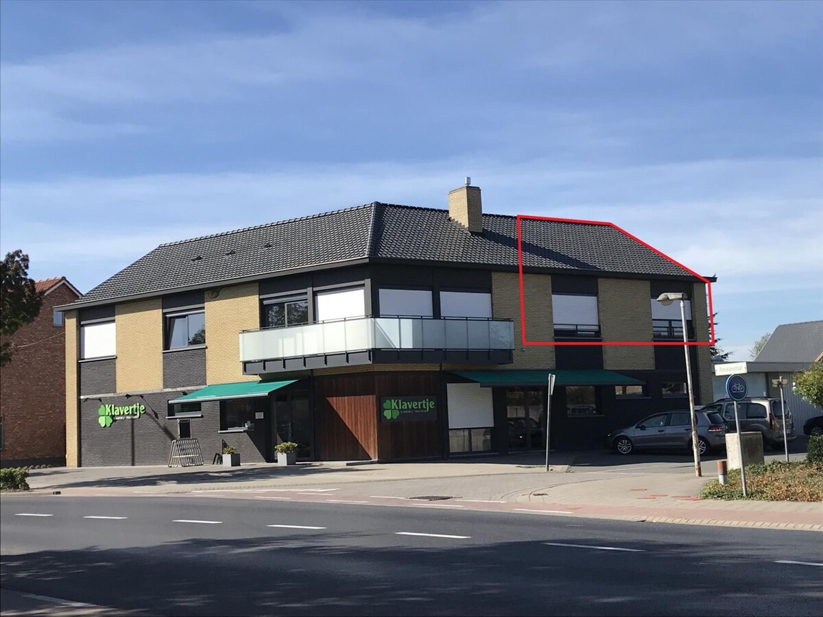 Uiterst ruim, energiezuinig appartement met groot terras 