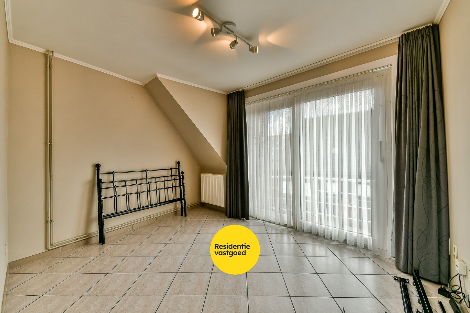 Lichtrijk appartement met 1 slaapkamer op de tweede étage te Westkerke 