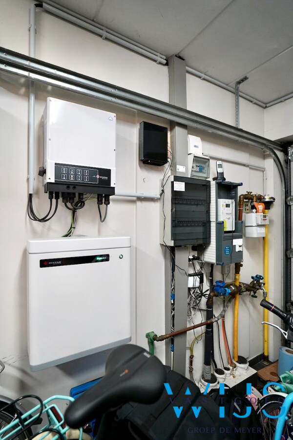 INSTAPKLAAR woonhuis met ZUIDgerichte tuin te Boekhoute ! 