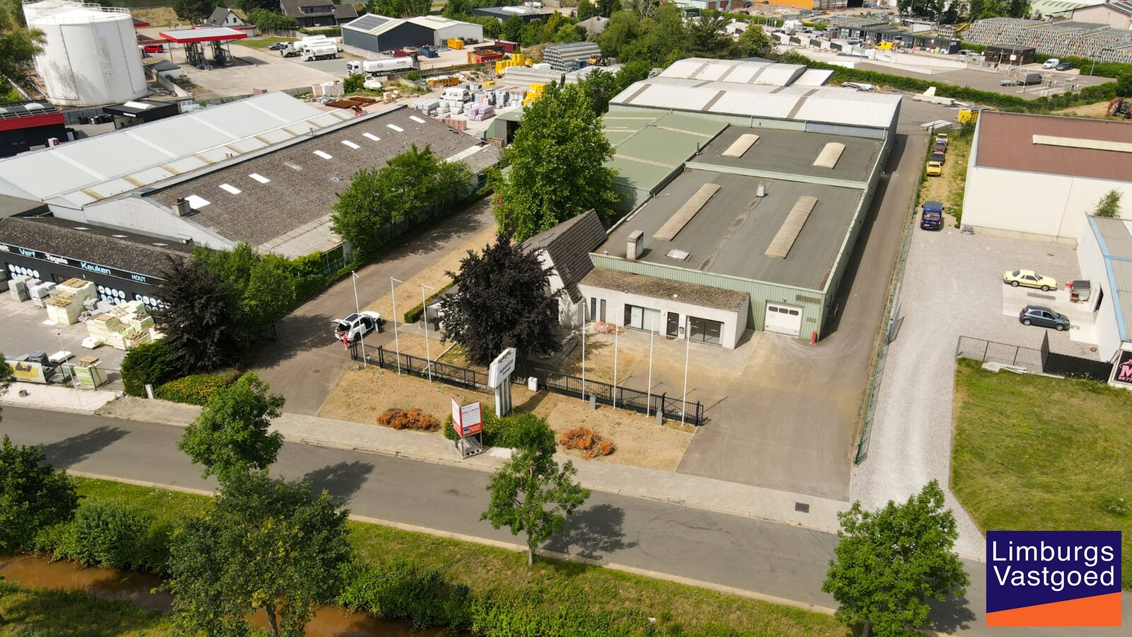 DE BEER - KMO UNITS - v.a. 110 m² tot 478 m² - Nabij E 313 