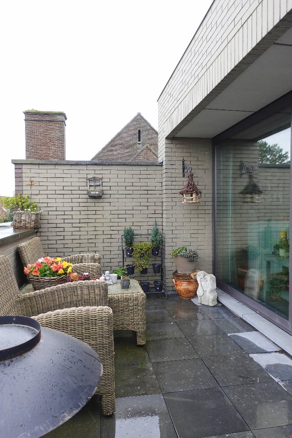 Ruime, stijlvolle en lichtrijke duplex 