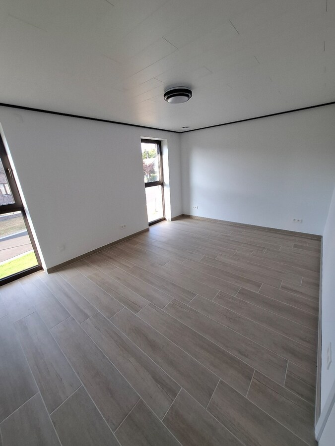 Instapklare BEN-woning met geothermische warmtepomp, passieve koeling en domotica 