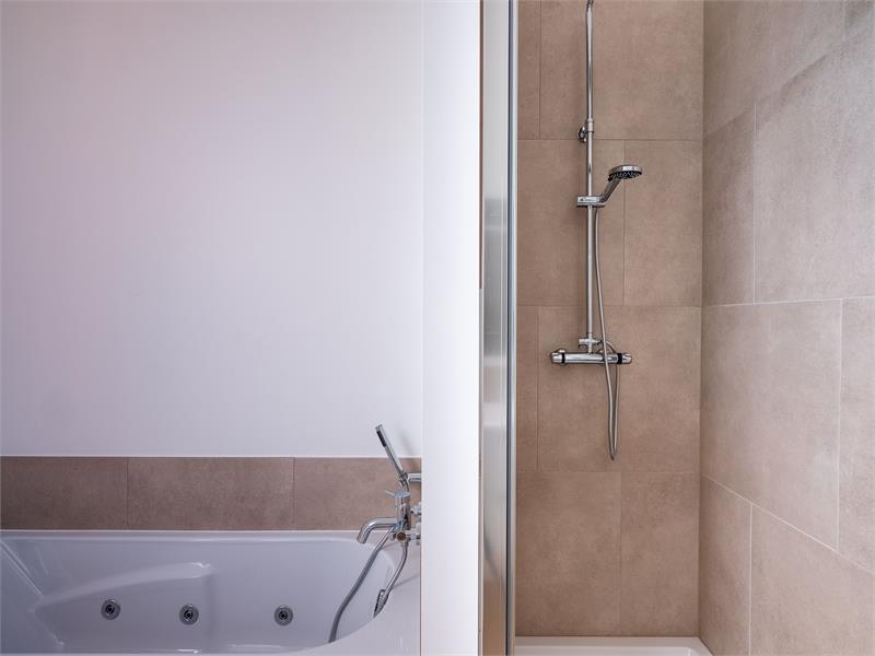 Totaal gerenoveerde rijwoning te Sint-Amandsberg 