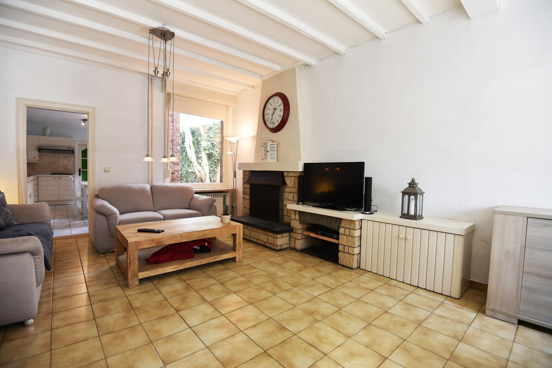 Gezinswoning met 2 slpks (mogelijkheid 3), garage en tuin nabij centrum Maldegem 