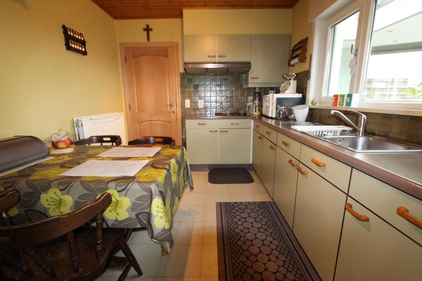 Woning met 3 slaapkamers en garage te Koekelare 