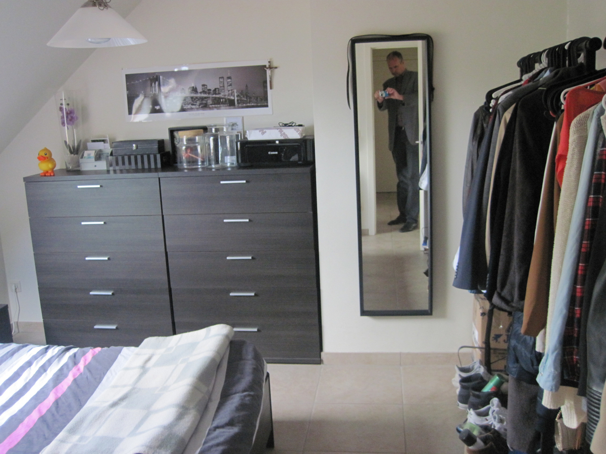 Bijzonder ruim 1-slp-appartement. Met terras. Met garage. 