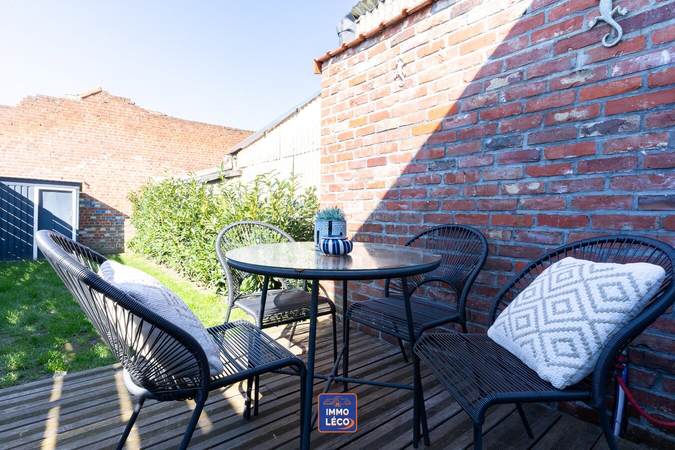 Maison rénovée avec jardin, idéalement située, COUP DE COEUR !! 