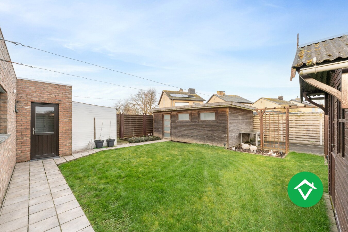 Instapklare woning met 3 slaapkamers en garage te Koekelare 