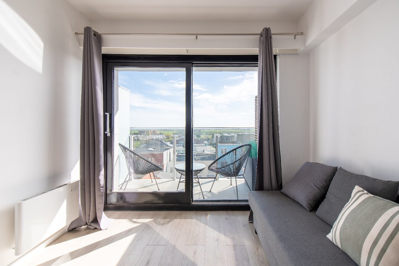 Top gerenoveerde studio Westende bad ! 