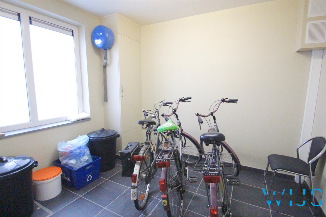 Gelijkvloers tweeslaapkamer appartement in hartje Ertvelde! 