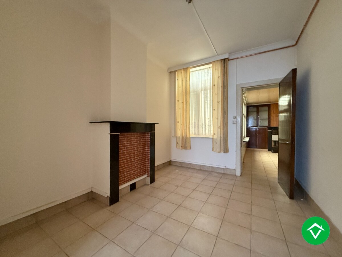 Gezellige rijwoning met 3 slaapkamers en tuin te centrum Roeselare 