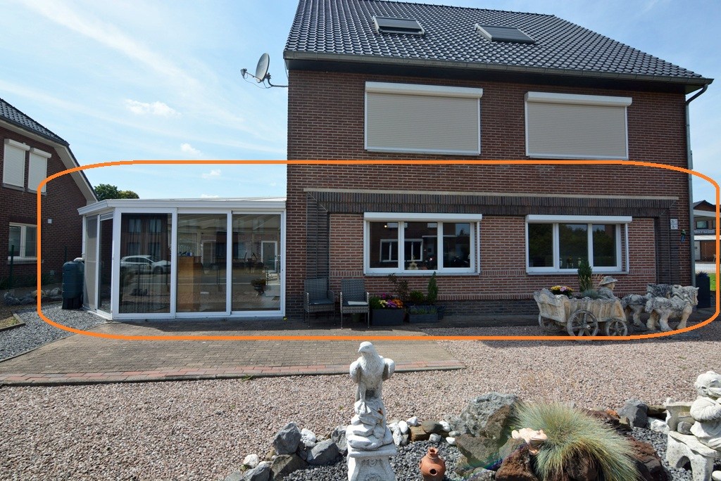 Gelijkvloers appartement met 3 slpks, veranda, tuin en garage 