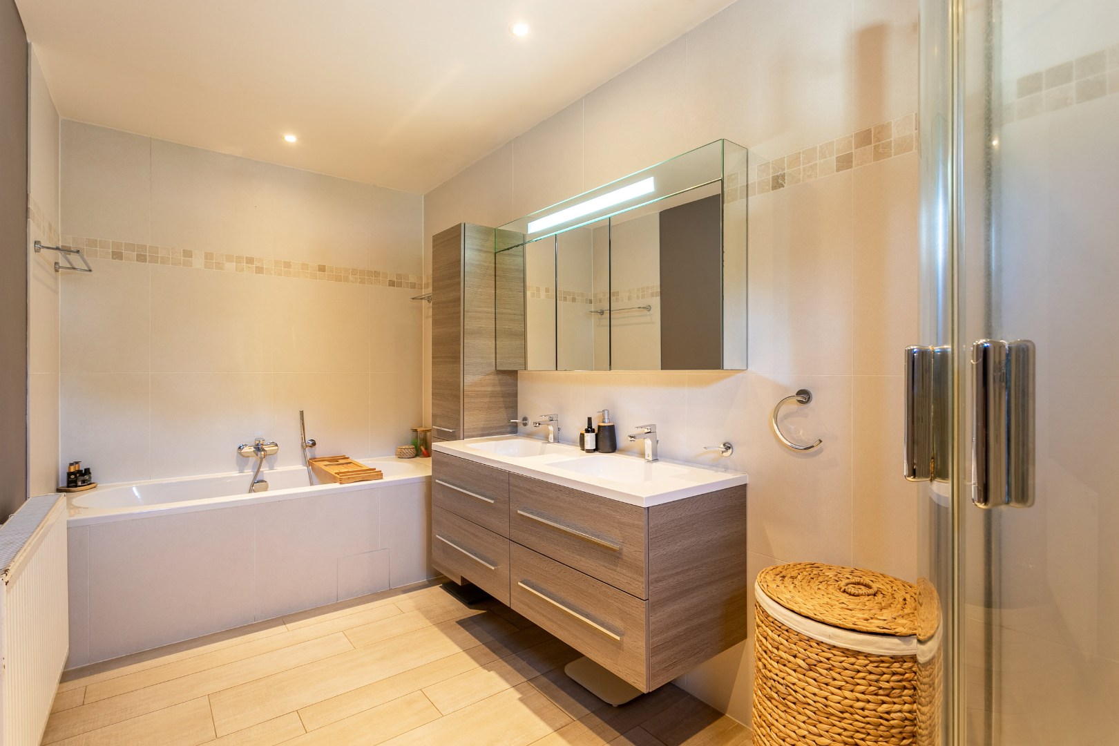 Gerenoveerde woning (EPC:C) met 4 slpk en tuin 