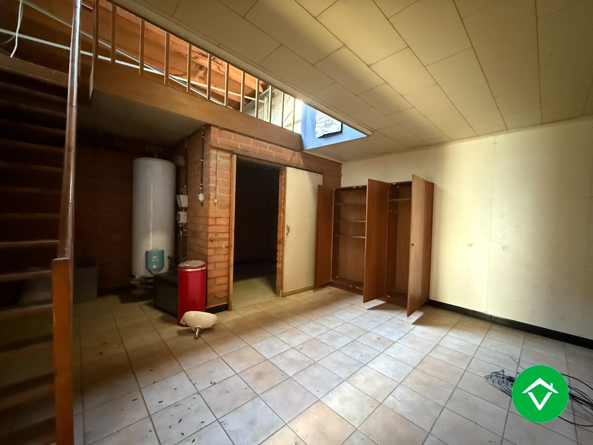 Gelijkvloerse woning met 3 slaapkamers, dubbele garage en tuin 