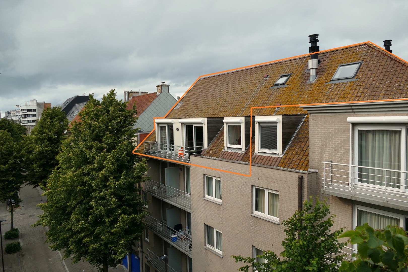 DUPLEX LUXUEUX AVEC 3 CHAMBRES À COUCHER DANS LE CENTRE D'OSTENDE 