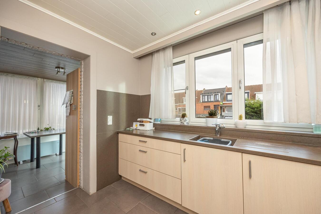 Ruime HOB met garage op een rustige locatie te Schelle! 