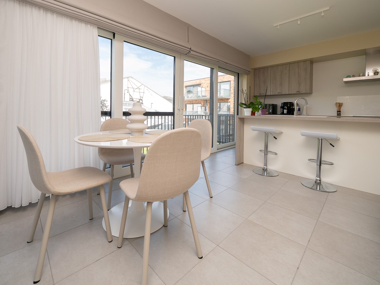 Prachtig nieuwbouwappartement met 2 kamers en garagebox 