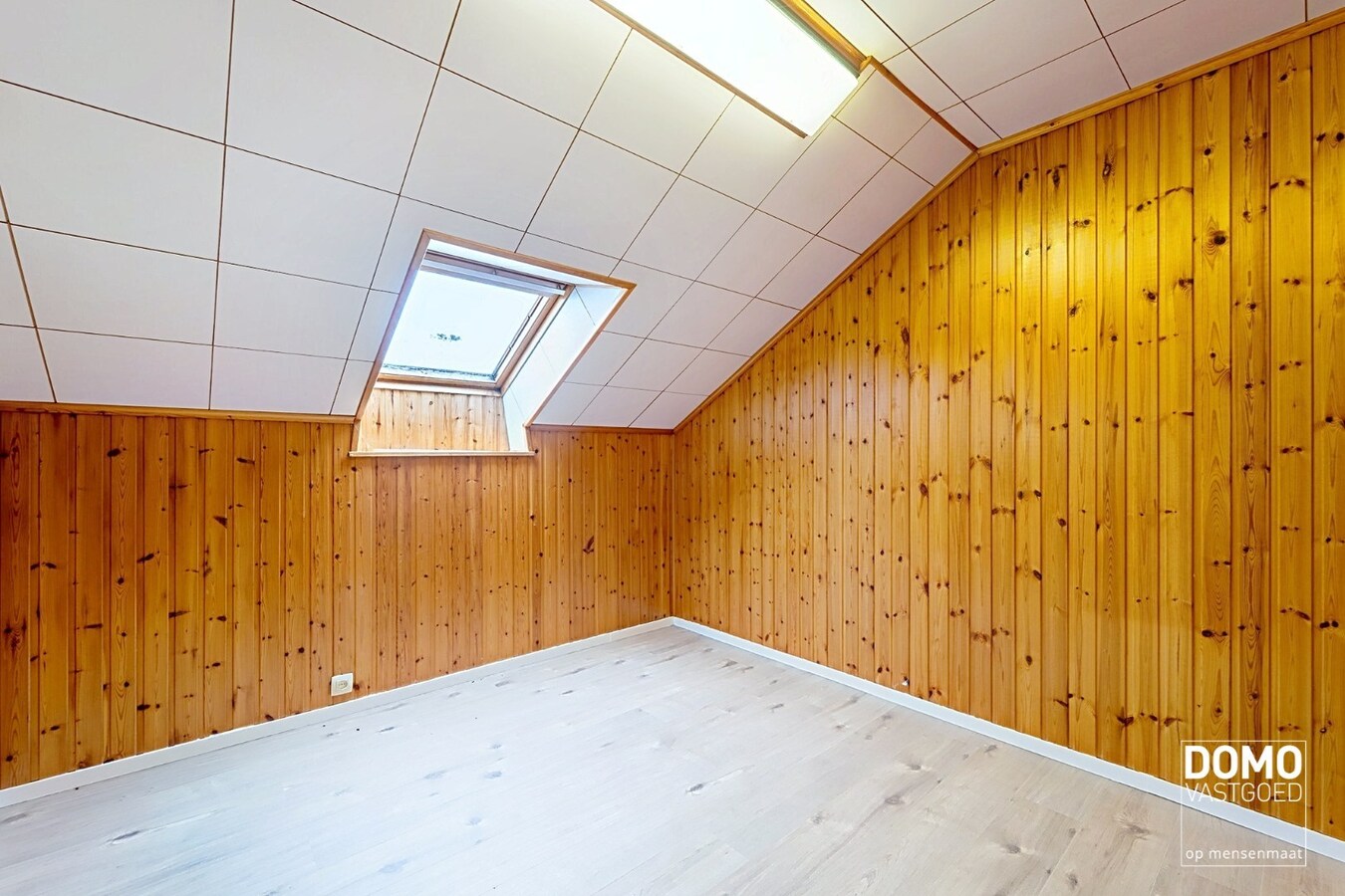 Ruime woning met weiland te koop te Alken 
