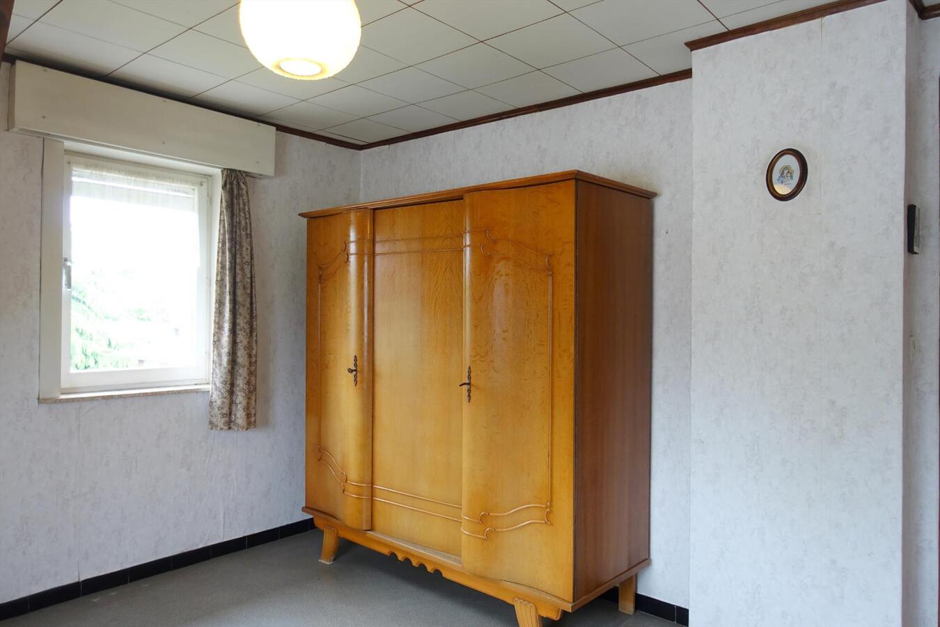 Op te knappen villa op landelijke ligging 