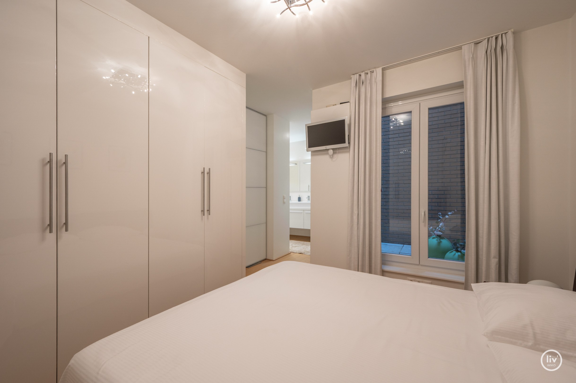 Appartement élégant et prêt à emménager avec une chambre à coucher et une terrasse ensoleillée près du Zegemeer et de la Lippenslaan. 