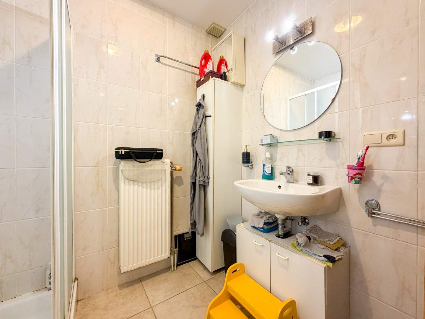 Energiezuinig 2-slp appartement (88 m²) met groot terras, Eernegem. 