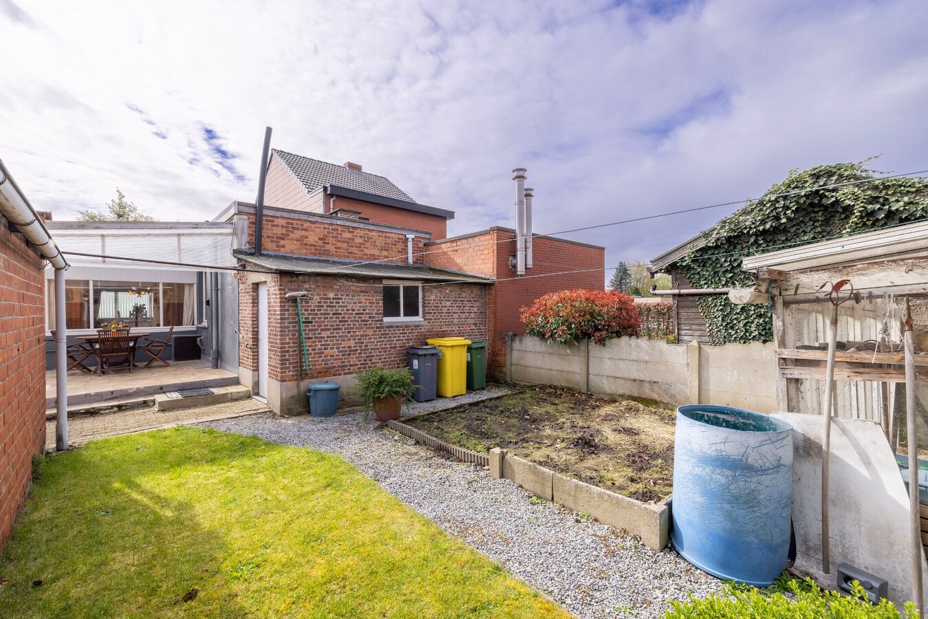 Uitstekend gelegen laagbouwwoning met tuin 