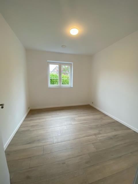 Mooi afgewerkt gelijkvloers appartement met 2 slpk. in Mol-Sluis! 