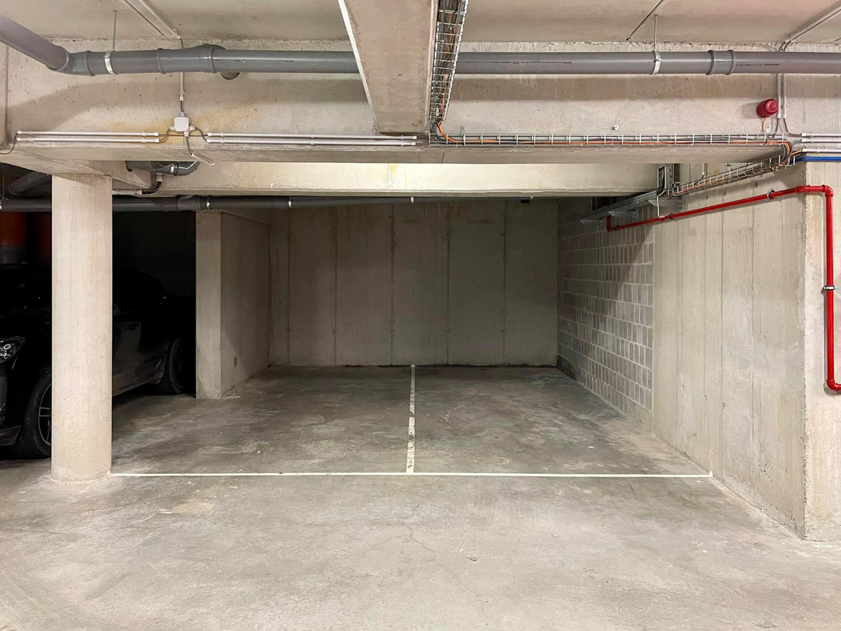 Verkocht garage - Halle