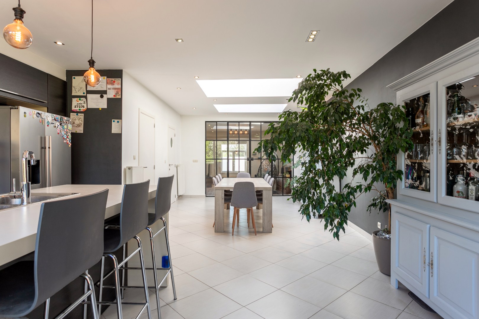 Instapklare gezinswoning met 3 slpk en ruime tuin 