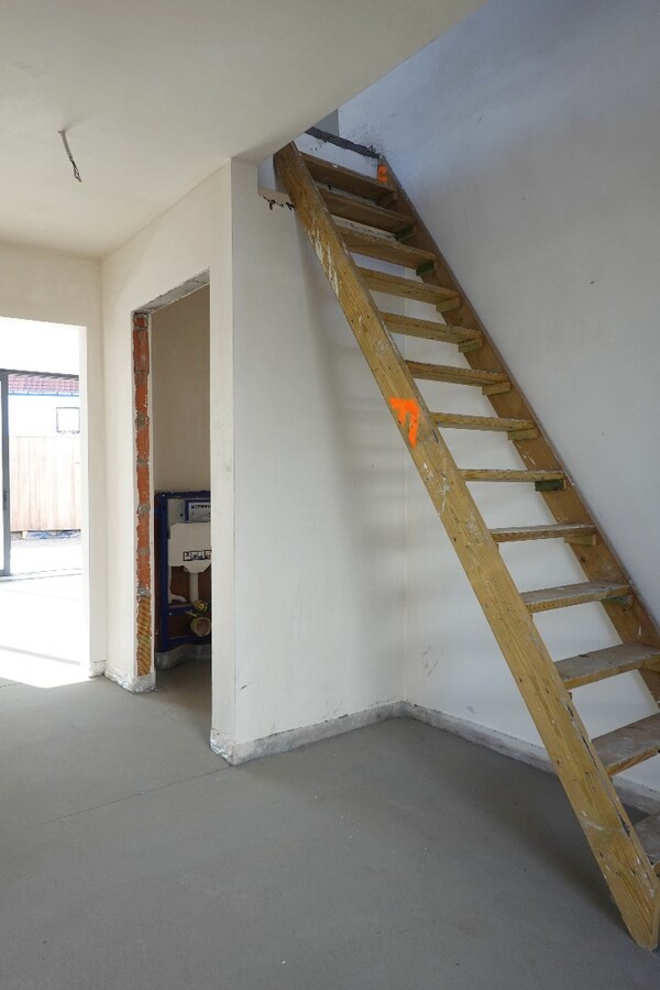 Nieuwbouwwoning met 4 slaapkamers op een uitstekende ligging in centrum Jabbeke 