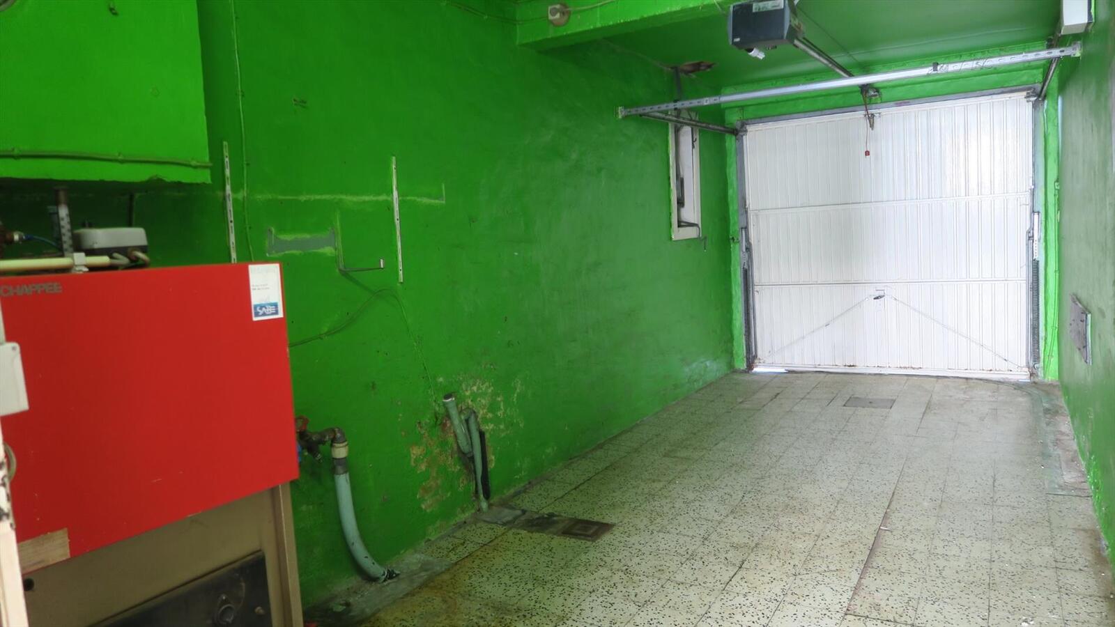 Landelijk gelegen woning met garage 
