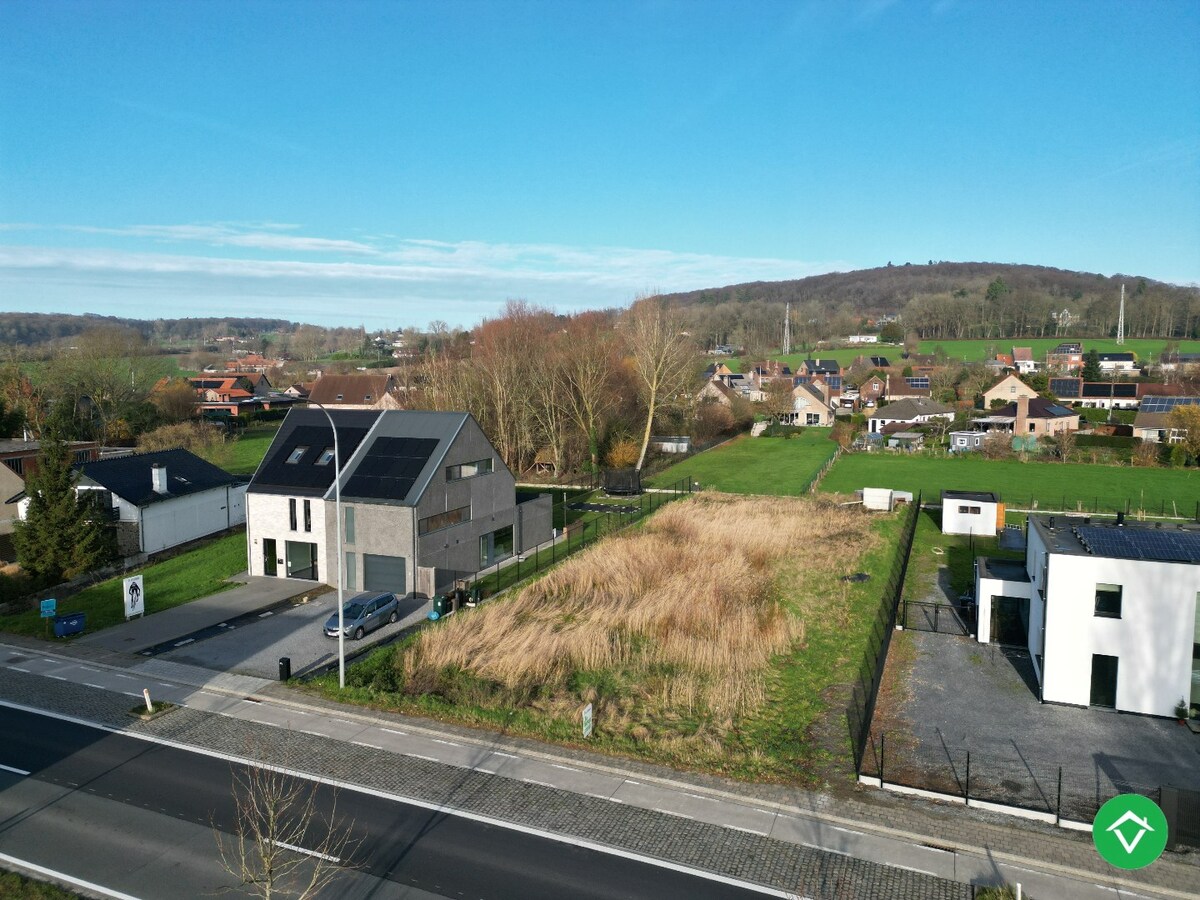 Ruim perceel van 1243 m² in het prachtige Ronse 