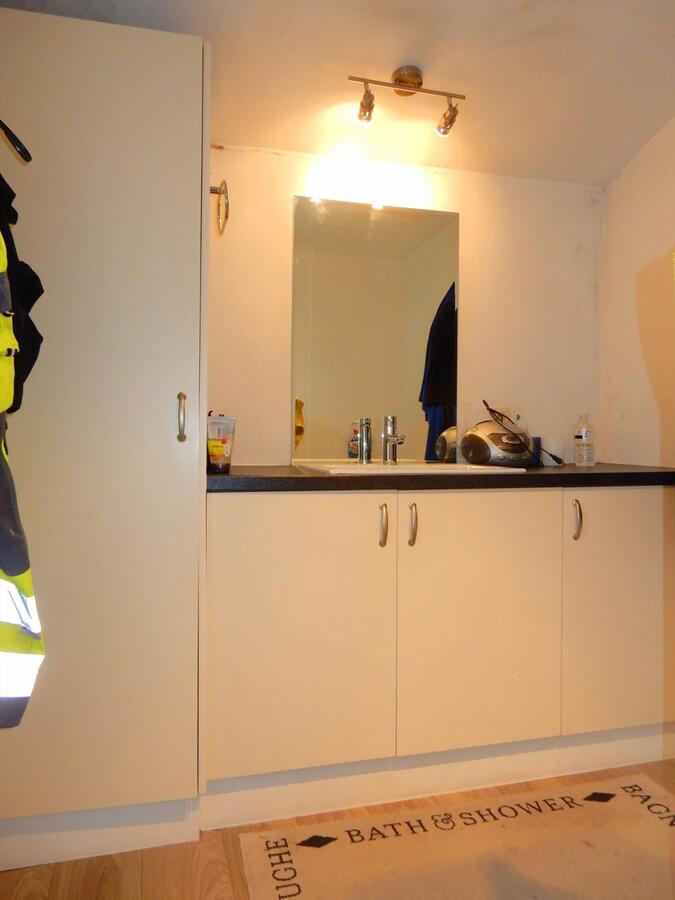 Half-open gerenoveerde woning te Jabbeke 