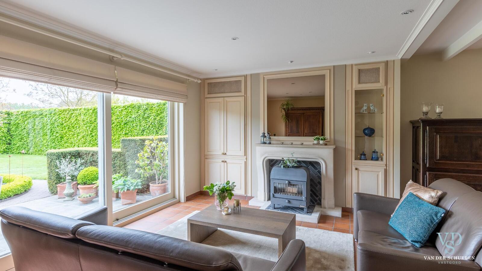 Zeer energiezuinige villa met unieke ligging (Kruisembos). 