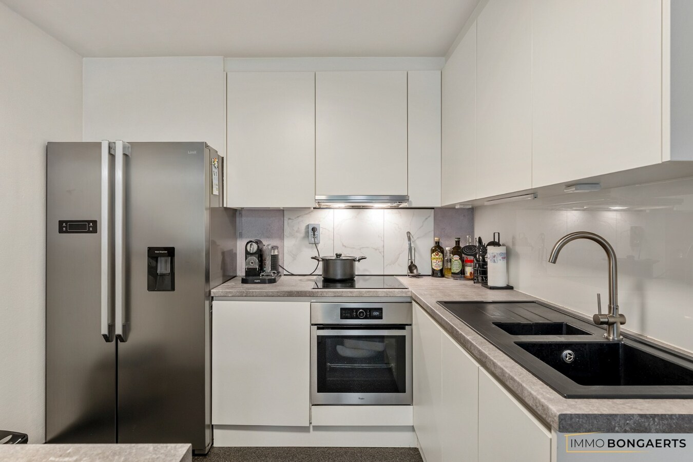 Gemeubeld appartement met 2 slaapkamers 