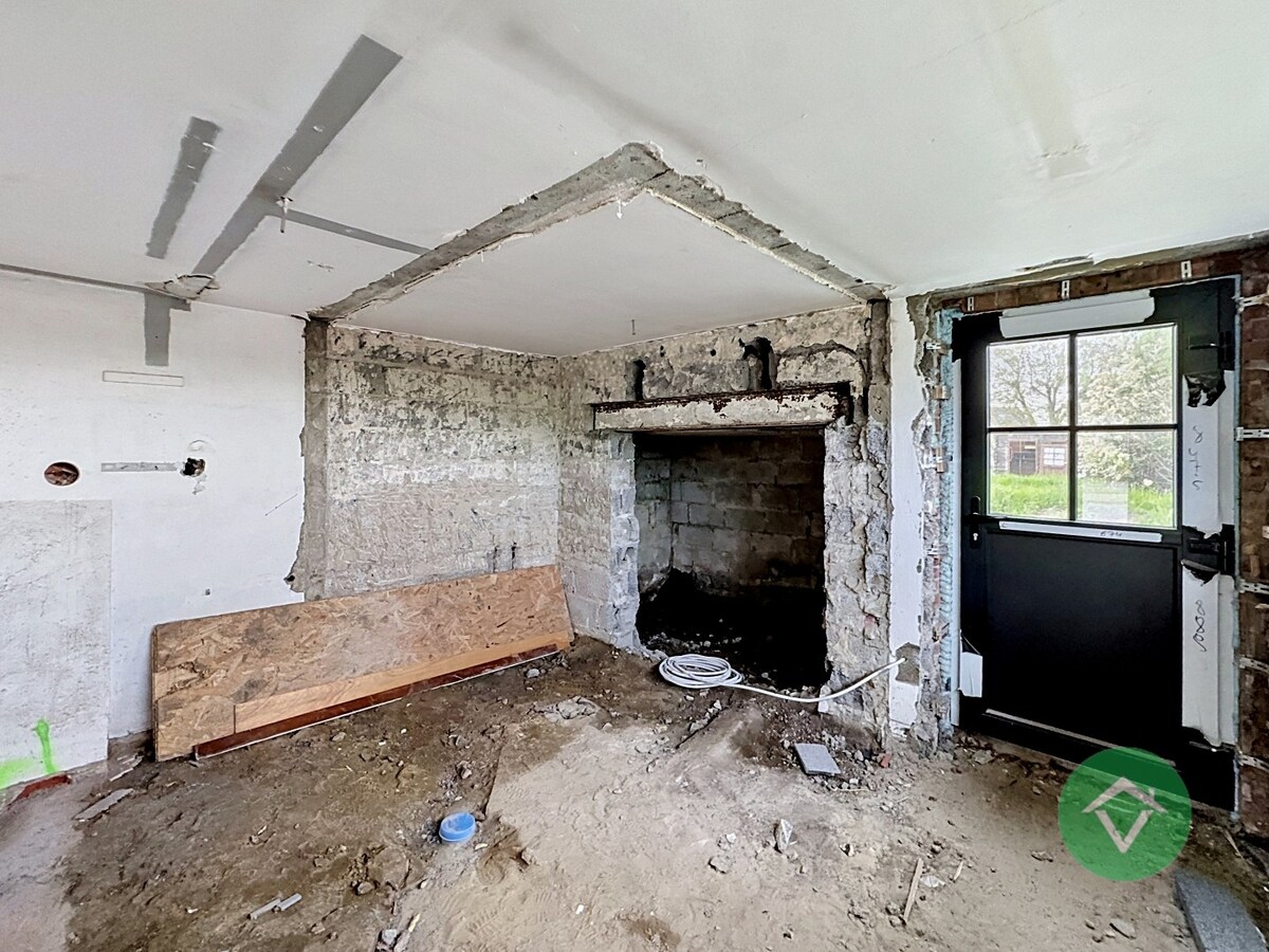 Alleenstaande statige woning met tuin te Veldegem 