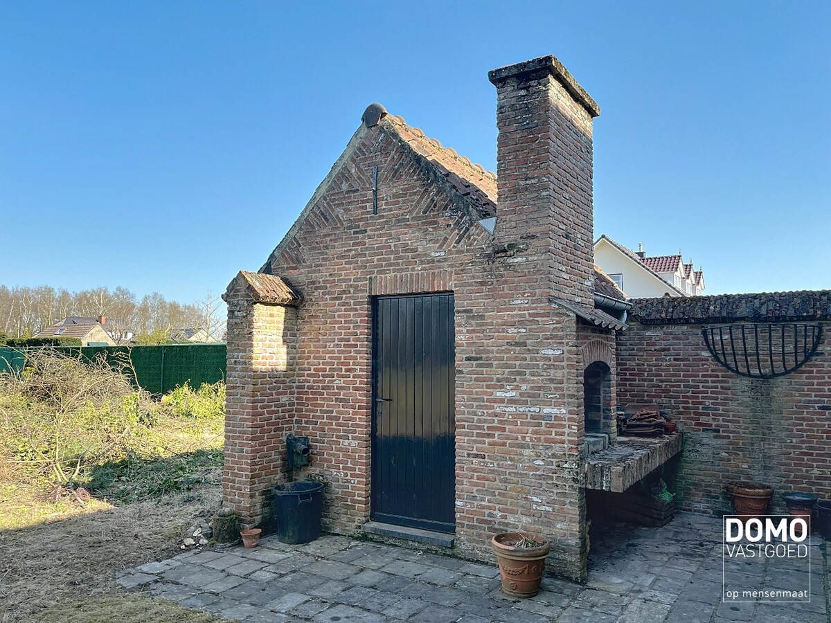 RUIME WONING MET 4 SLAAPKAMERS OP RUSTIGE LOCATIE IN DORNE (MAASEIK) 