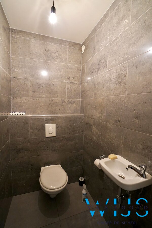 Gezellig tweeslaapkamer appartement met terras te Assenede ! 