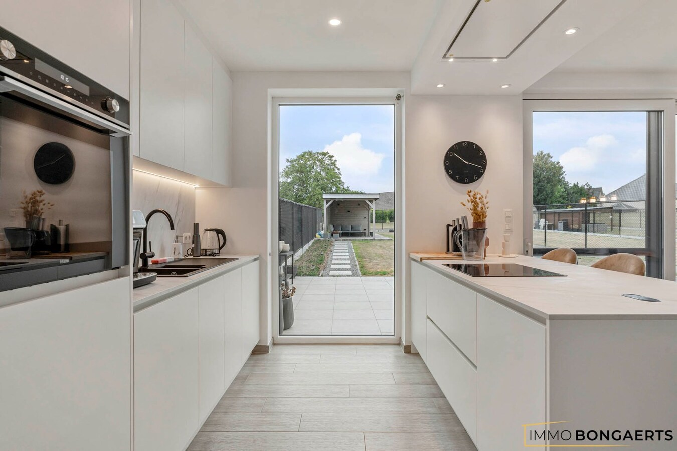Recente gezinswoning met 3 slaapkamers 