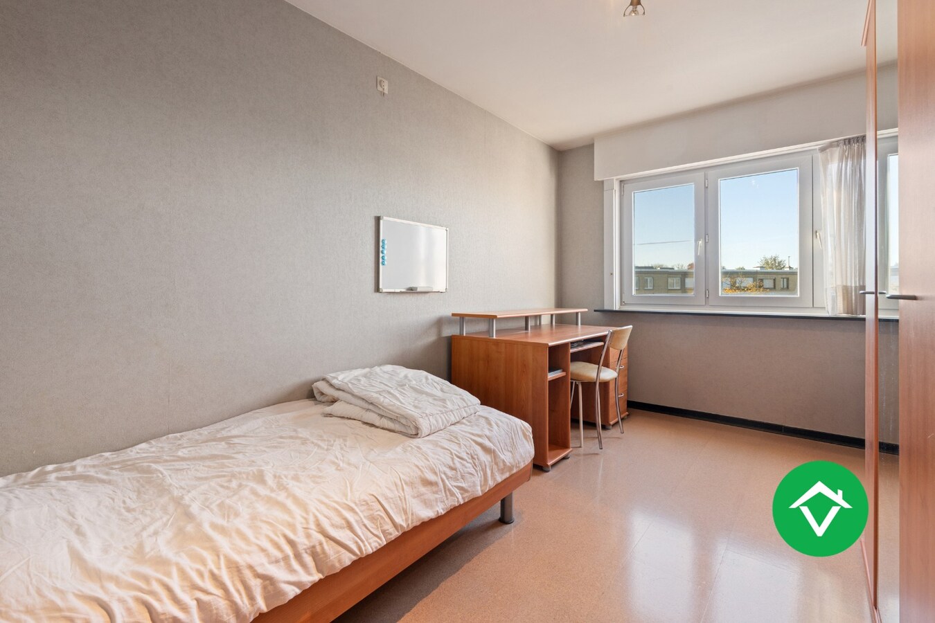 Gezinswoning met 4 slaapkamers  in rustige woonwijk te Roeselare 