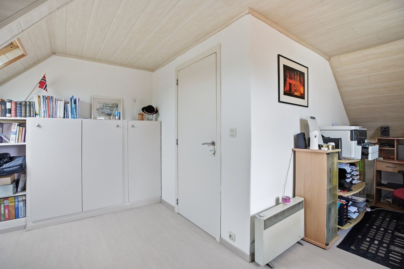 Rustig gelegen, alleenstaande woning op ruim perceel van 2210 m² 